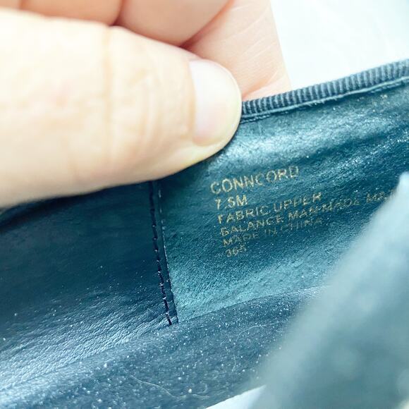 Steve Madden 7.5 M Womens Black Textile Conncord Rhinestone Stud  Smoking Flats - Picture 7 of 8